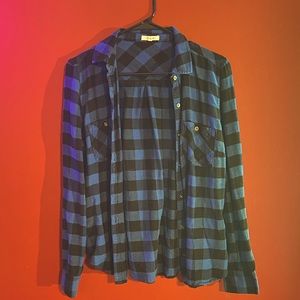 Maurice’s Plaid Button Down- Small